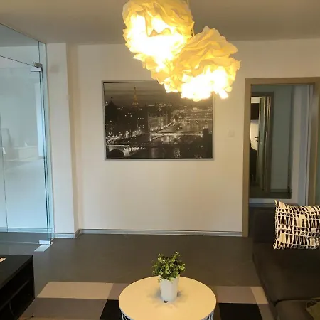 Top Floor - Alexander Nevski Cathedral Apartment *